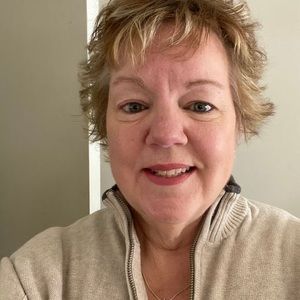 Meet your Posher, Deborah